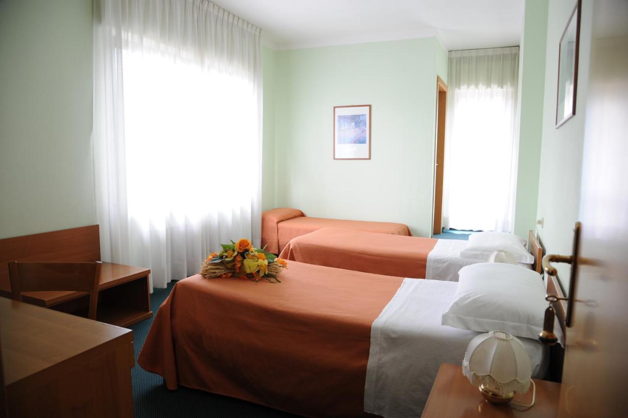 Hotel Tre Castelli Gallicano Quarto foto
