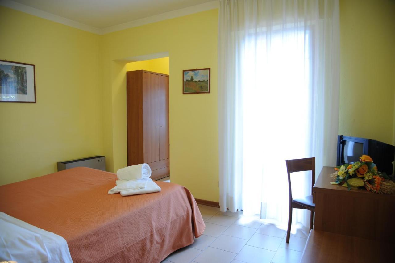 Hotel Tre Castelli Gallicano Quarto foto
